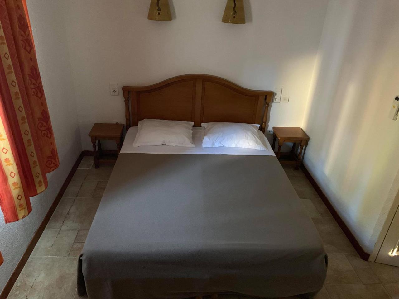 Apart'Hotel Les 4 Sources Corbes Exterior photo